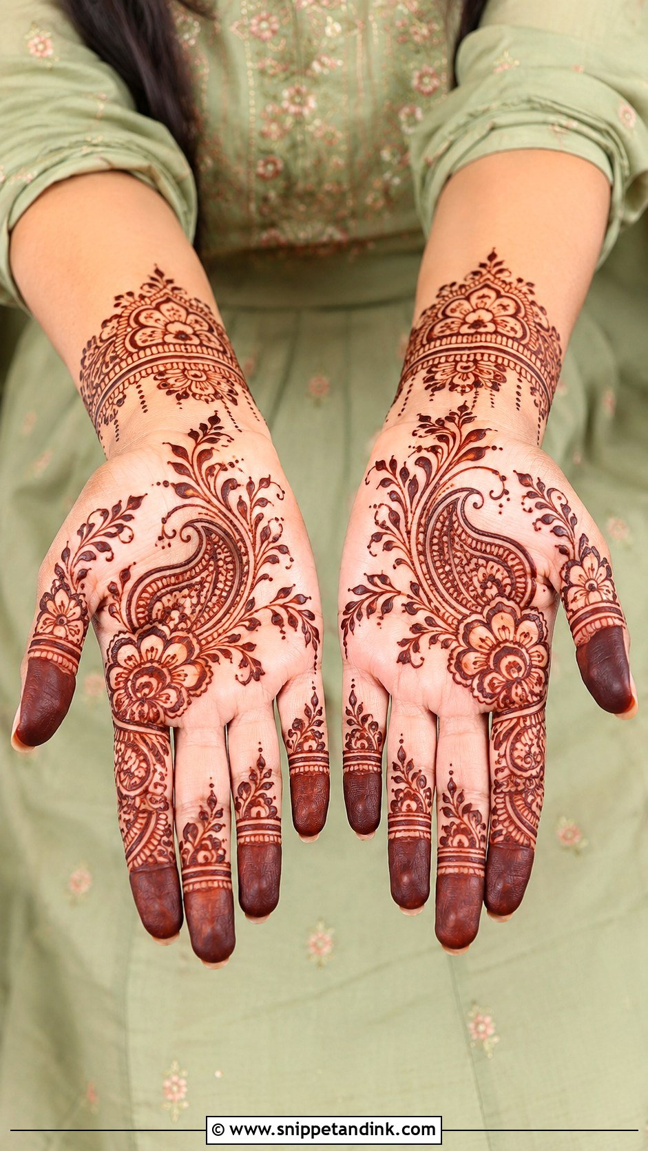 Simple Front Hand Mehndi Design For Wedding Guest - Snippet and Ink - 35 Simple Front Hand Mehndi Designs