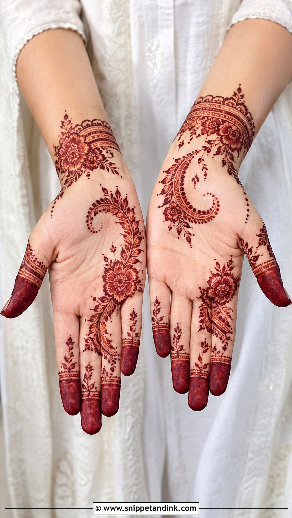 Simple Front Hand Mehndi Design With Heart - Snippet and Ink - 35 Simple Front Hand Mehndi Designs