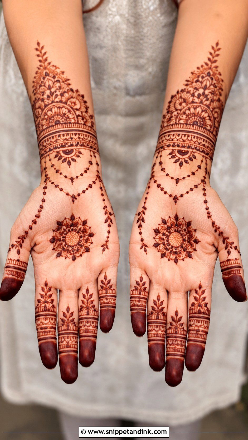 Simple Front Palm Mehndi Design For Beginners - Snippet and Ink - 35 Simple Front Palm Mehndi Designs