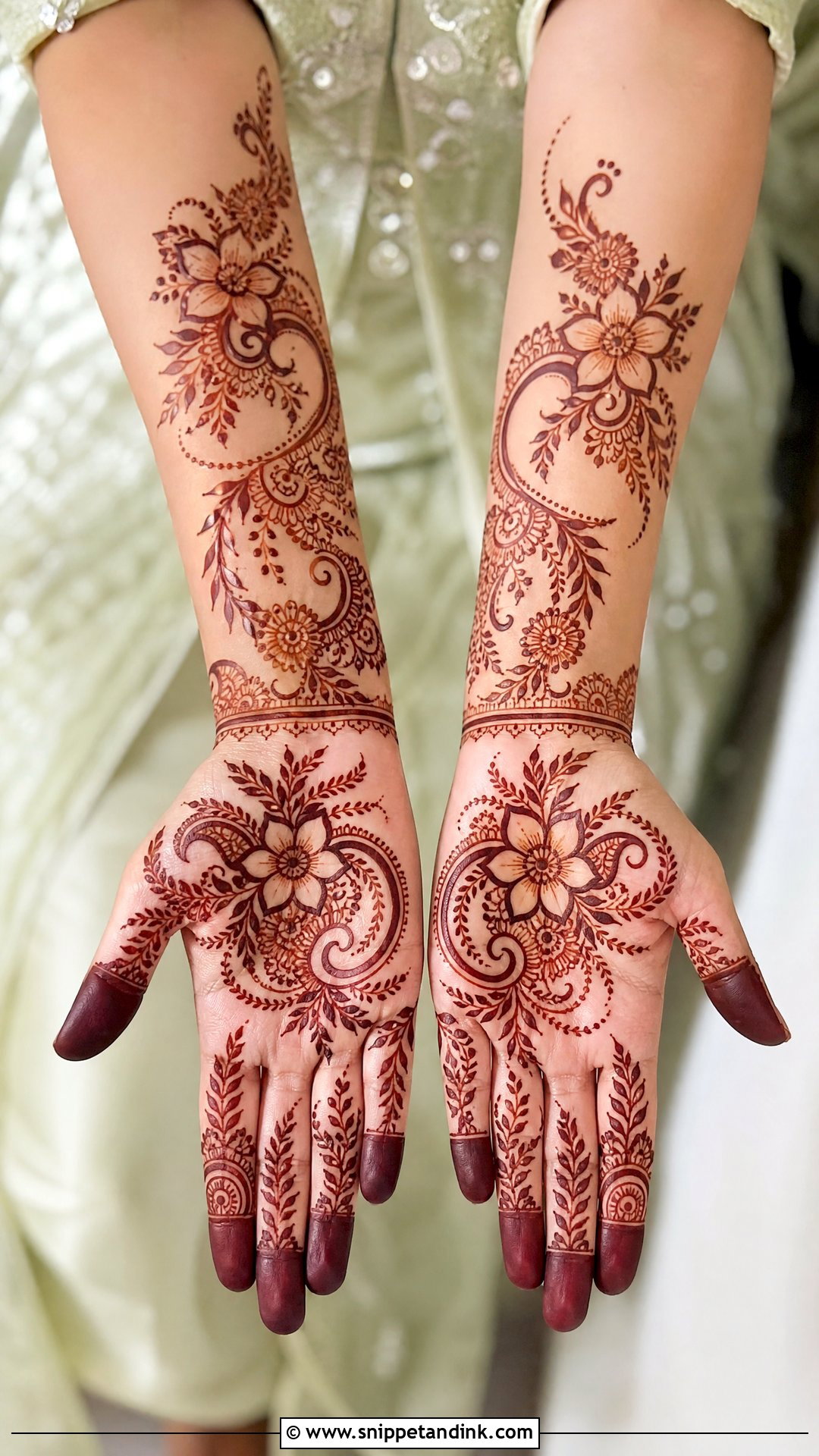 Simple Full Hand Bridal Mehndi Design - Snippet and Ink - 30 Simple Bridal Mehndi Designs