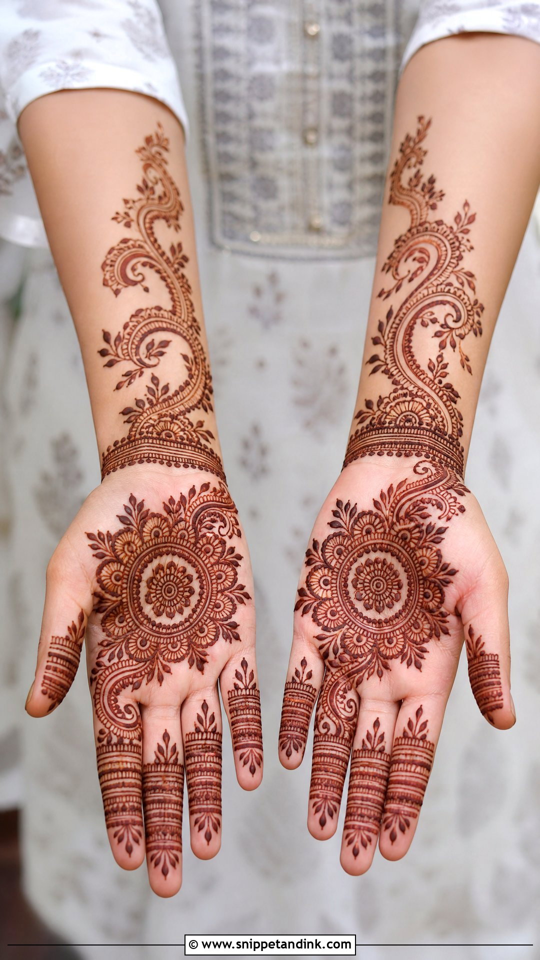 Simple Full Hand Mehndi Design - Snippet and Ink - 35 Very Simple Mehndi Designs