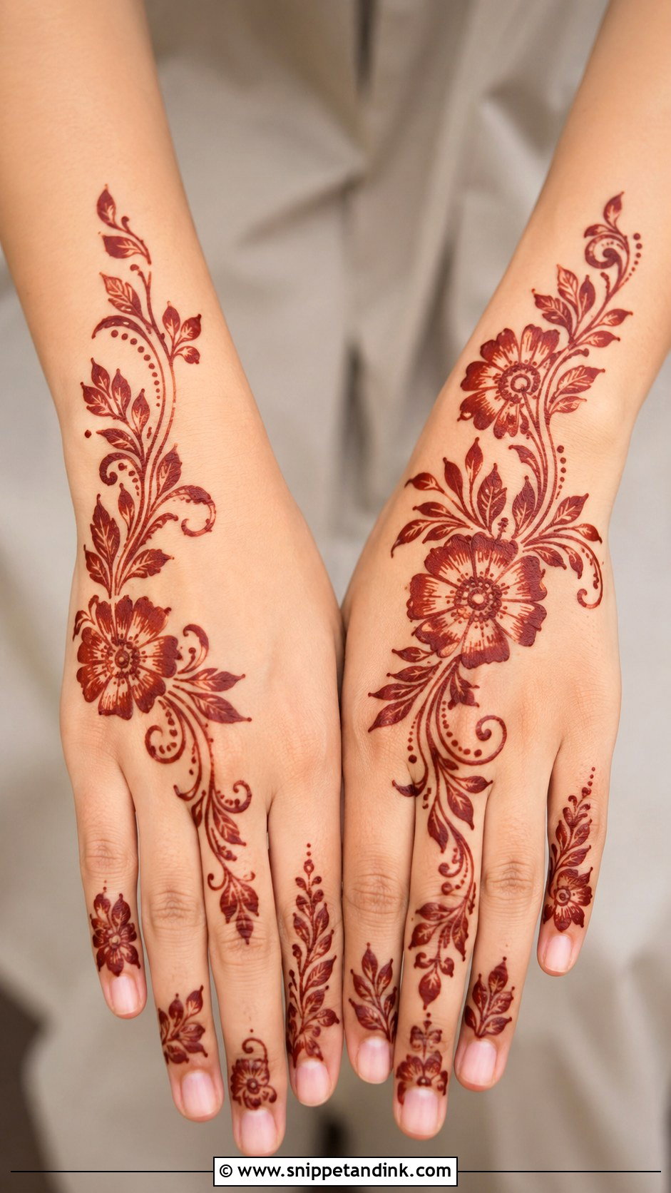 Simple Gulf Mehndi Design - Snippet and Ink - 35 Simple Aesthetic Mehndi Designs