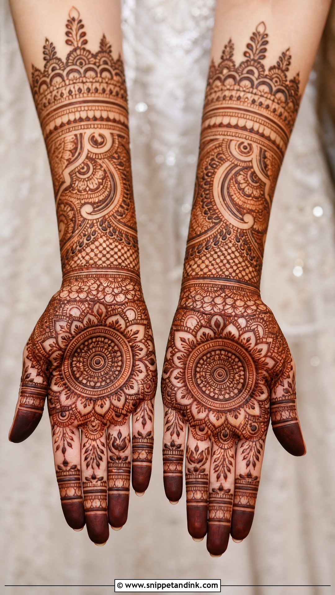Simple Indian Bridal Mehndi Design - Snippet and Ink - 20 Simple Mehindi Bridal Designs