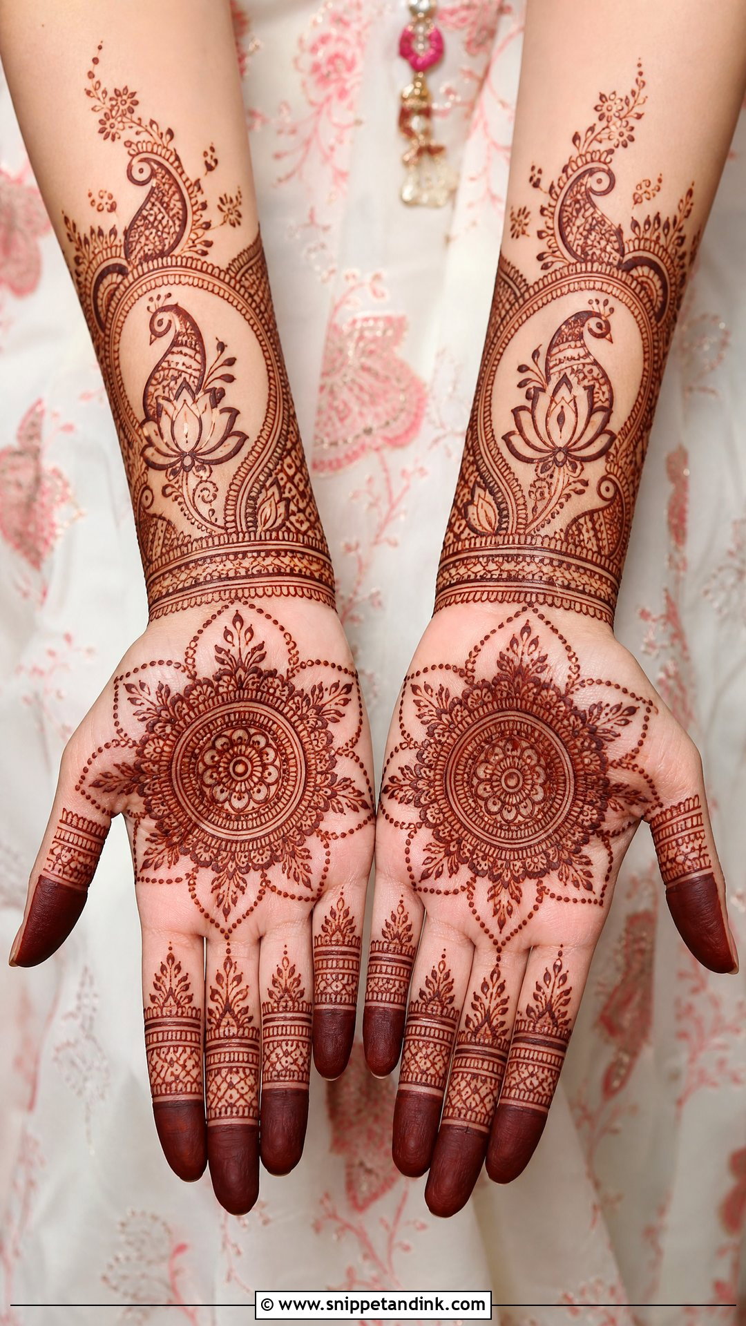 Simple Indian Bridal Mehndi Design - Snippet and Ink - 30 Simple Bridal Mehndi Designs