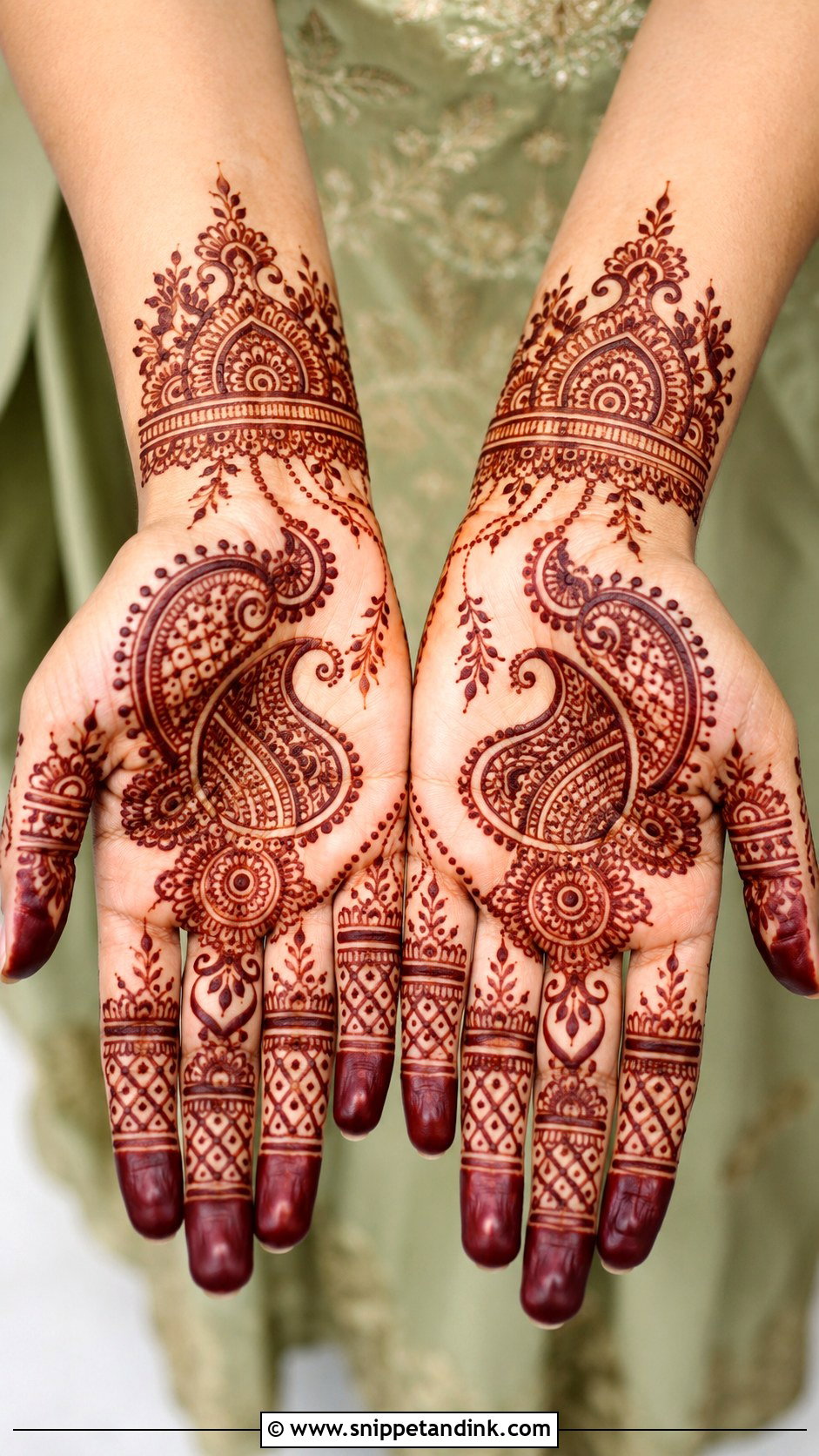 Simple Indian Mehndi Design - Snippet and Ink - 35 Latest Simple Mehndi Designs