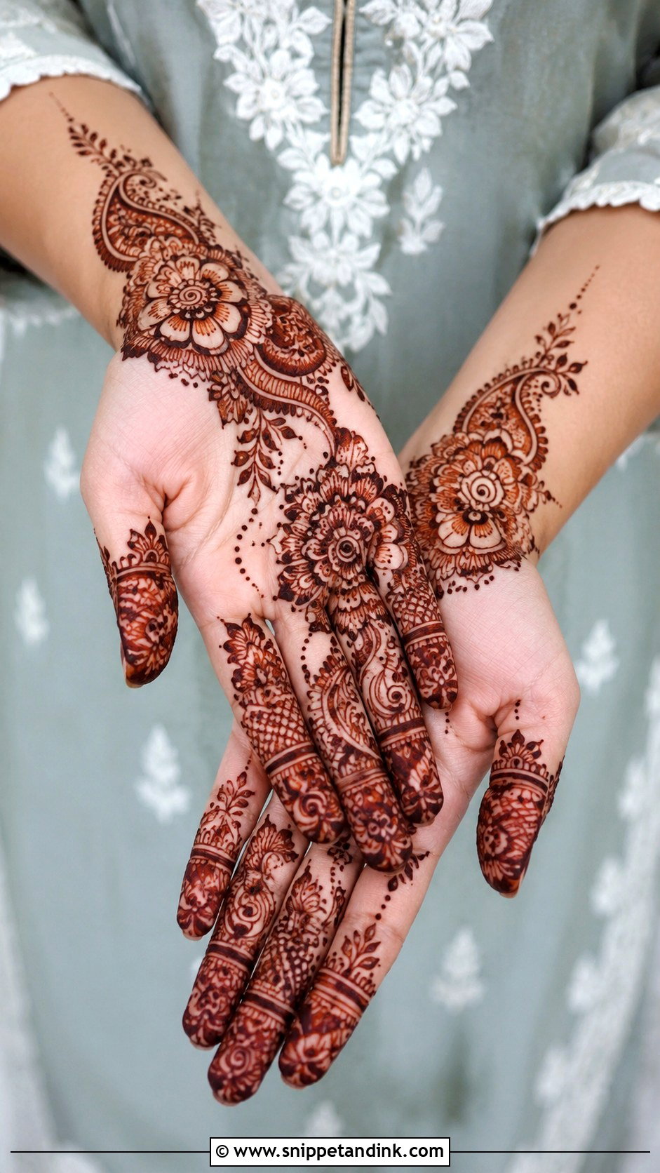 Simple Indo Arabic Palm Mehndi Design - Snippet and Ink - 35 Simple Easy Palm Mehndi Design Ideas