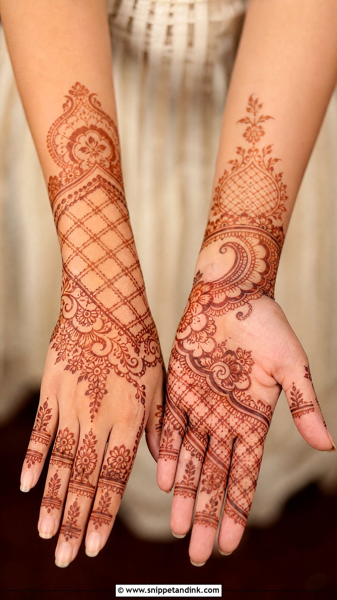 Simple Jaali Bridal Mehndi - Snippet and Ink - 25 Simple Mehndi Designs for Bride