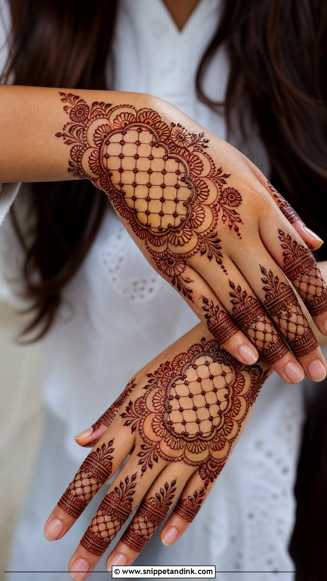Simple Jaali Mehndi Design - Snippet and Ink - 20 Simple and Unique Mehndi Design Ideas