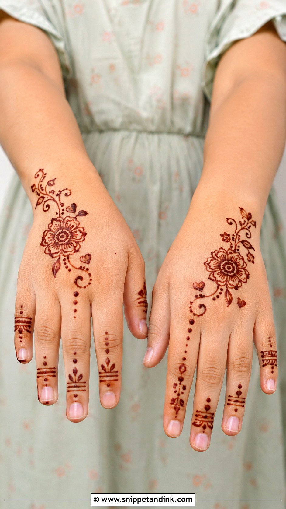 Simple Kids Mehndi Design - Snippet and Ink - 35 Simple Mehndi Designs