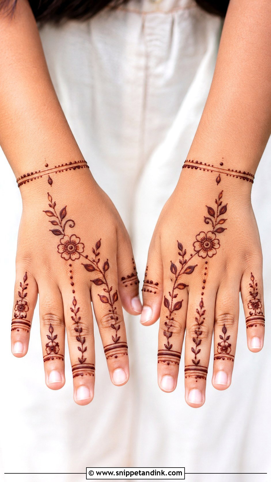 Simple Kids Mehndi Design - Snippet and Ink - 30 Simple and Easy Mehndi Designs