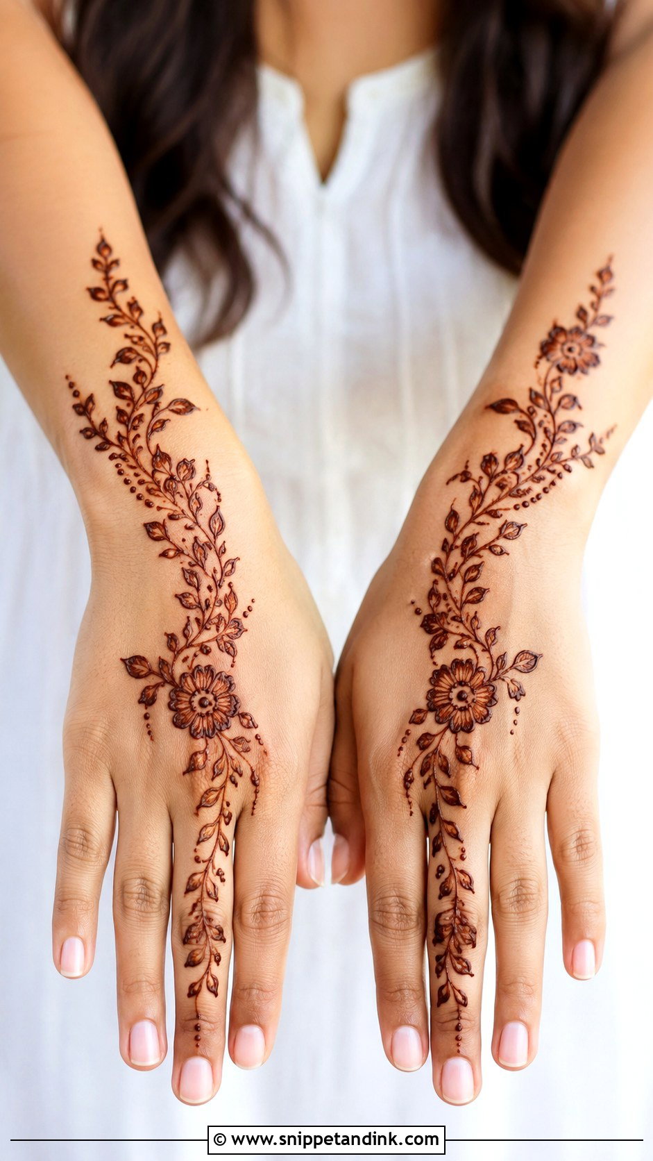 Simple Leaf Mehndi Design - Snippet and Ink - 35 Latest Simple Mehndi Designs