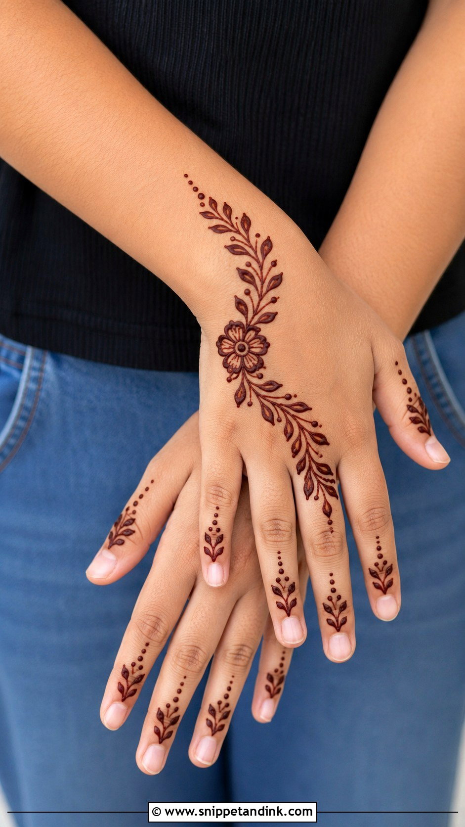 Simple Leaf Mehndi Design For Kids - Snippet and Ink - 30 Very Simple Mehndi Designs for Kids