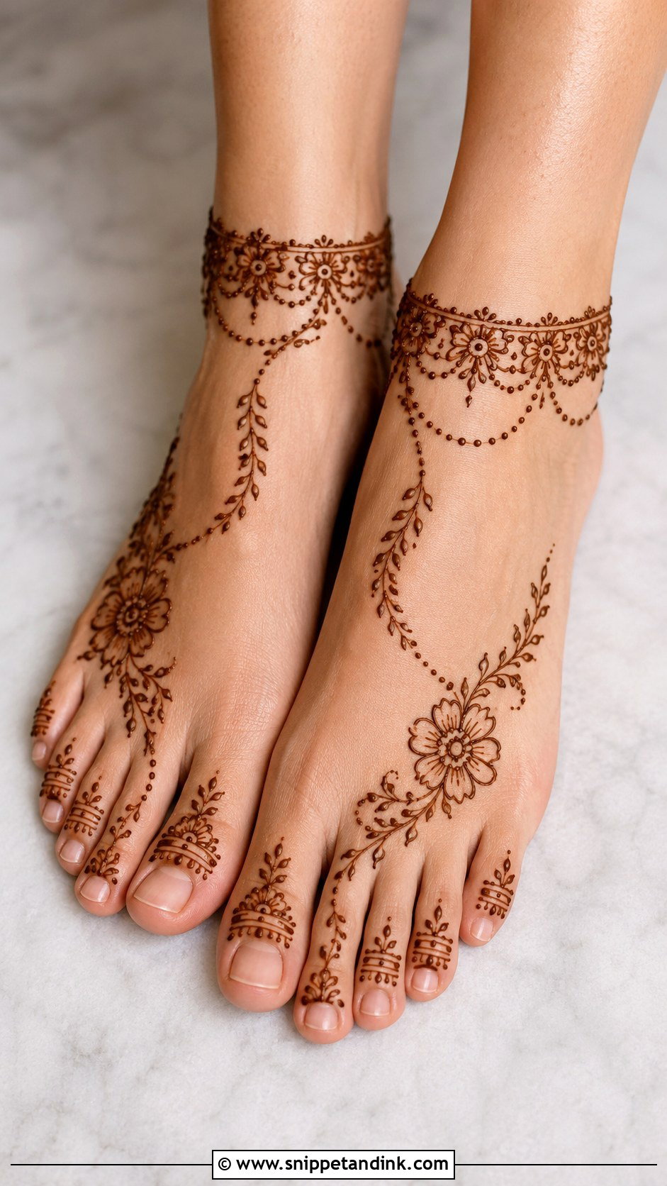 Simple Leg Mehndi Design - Snippet and Ink - 35 Leg Mehndi Design Ideas