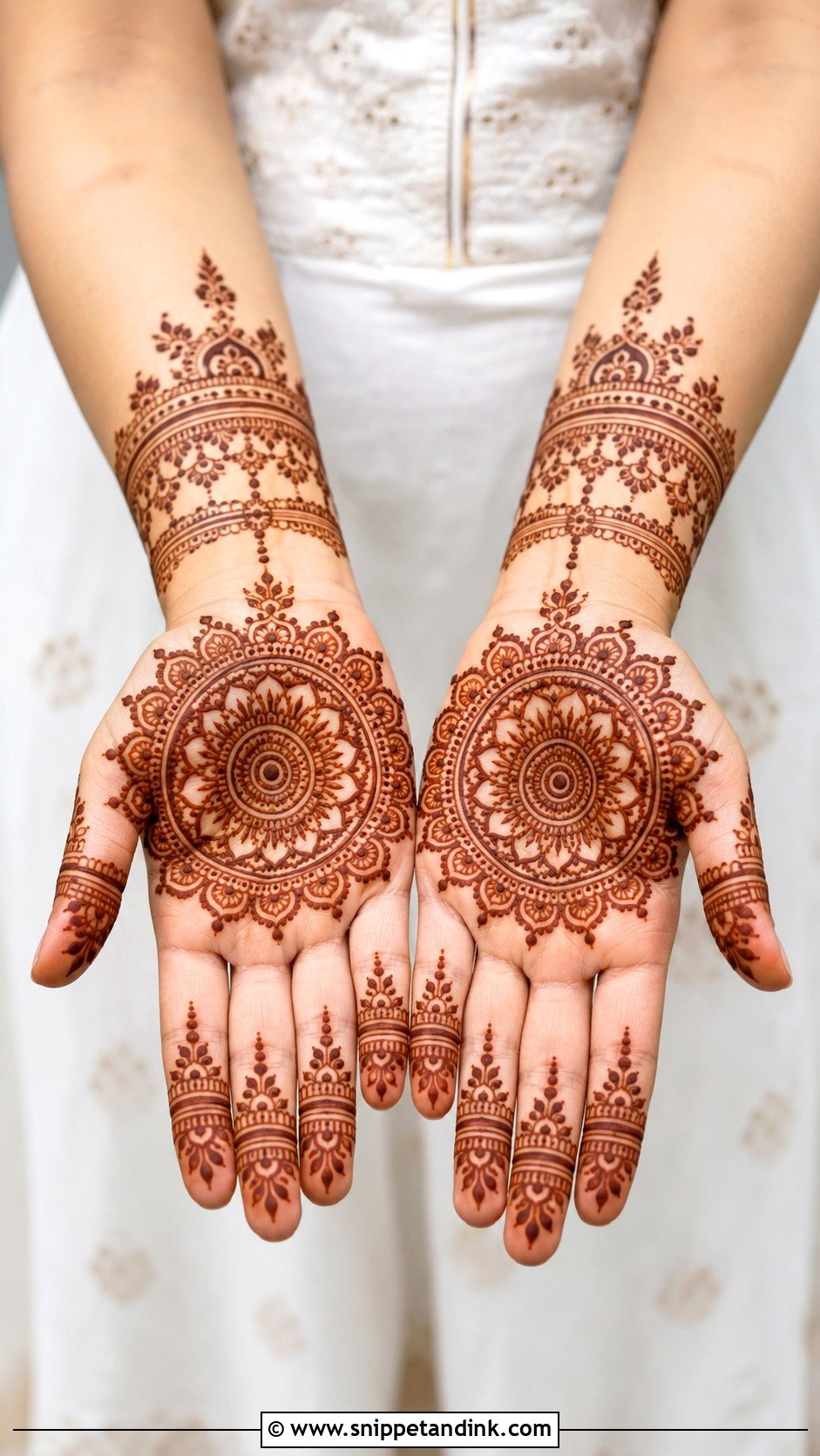 Simple Mandala Front Palm Mehndi Design - Snippet and Ink - 35 Simple Front Palm Mehndi Designs