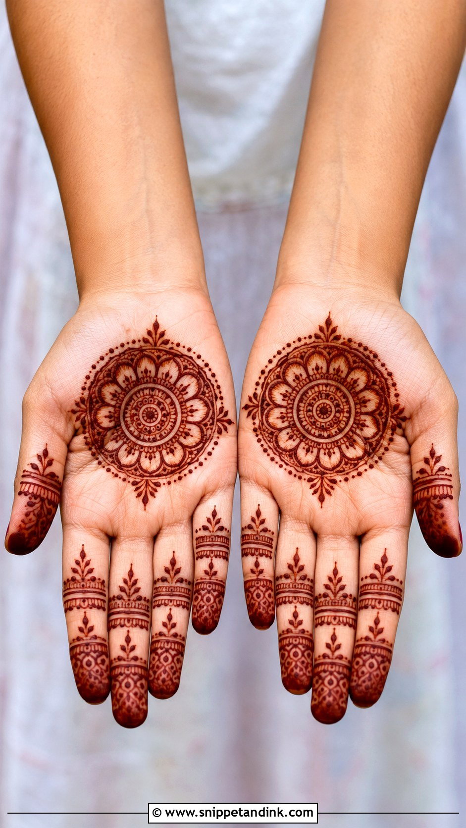 Simple Mandala Mehndi Design - Snippet and Ink - 35 Mehndi Designs for Beginners