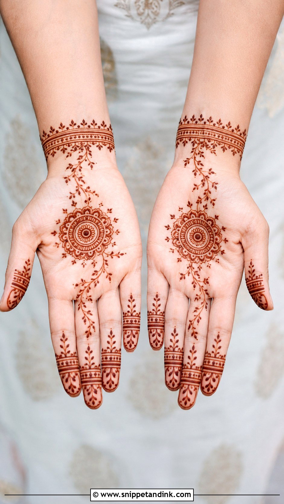 Simple Mehndi Design For Front Hand - Snippet and Ink - 35 New Mehndi Designs