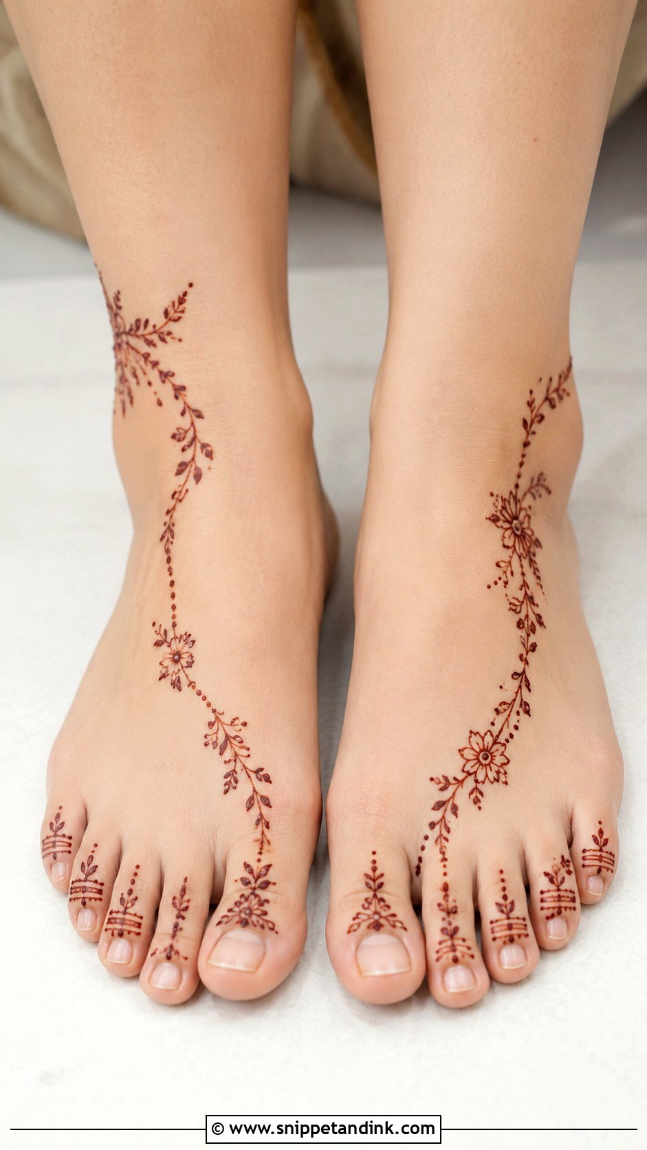 Simple Minimal Leg Mehndi Design - Snippet and Ink - 35 Simple Easy Leg Mehndi Designs