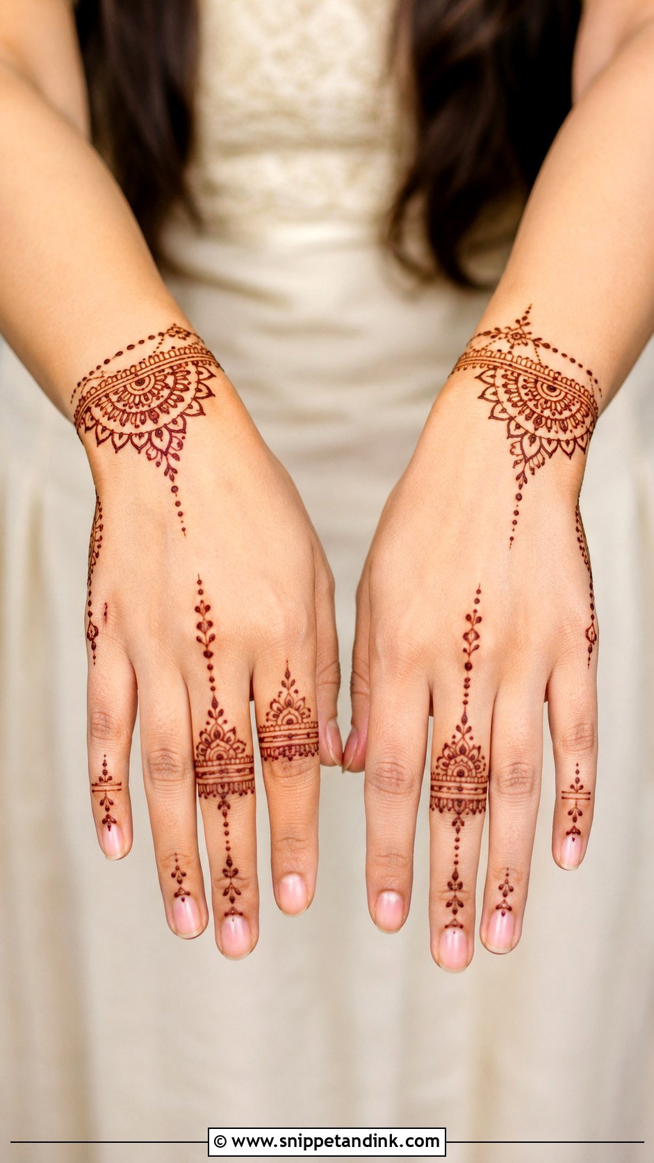 Simple Modern Backhand Mehndi Design - Snippet and Ink - 35 Simple Backhand Mehndi Designs