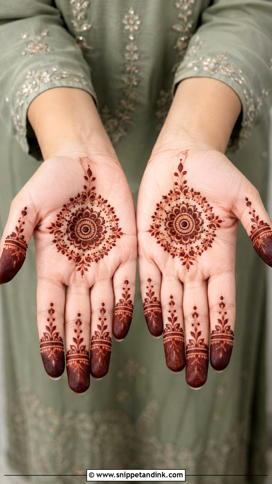 Simple Palm Mehndi Design - Snippet and Ink - 35 Only Palm Mehndi Design Ideas