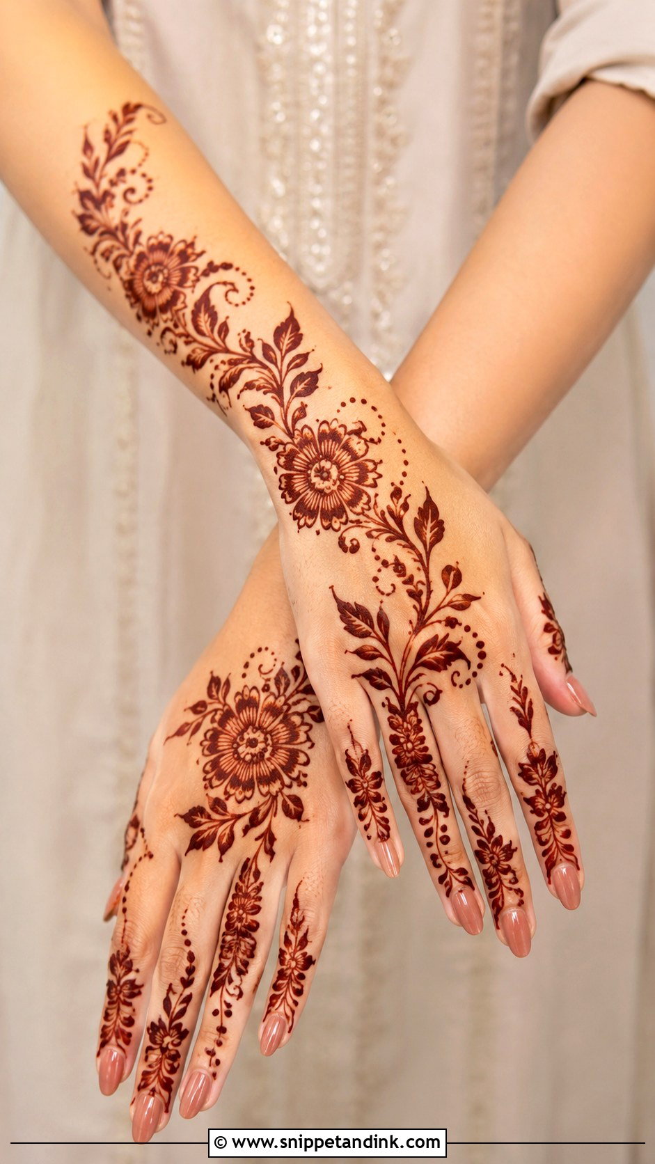 Simple Stylish Gulf Mehndi Design - Snippet and Ink - 35 Simple Stylish Mehndi Designs