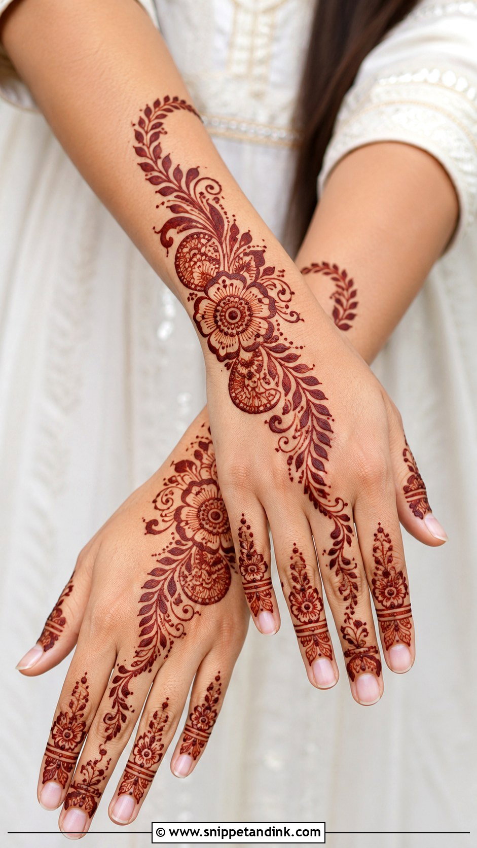 Simple Stylish Mehndi Design - Snippet and Ink - 35 Latest Simple Mehndi Designs