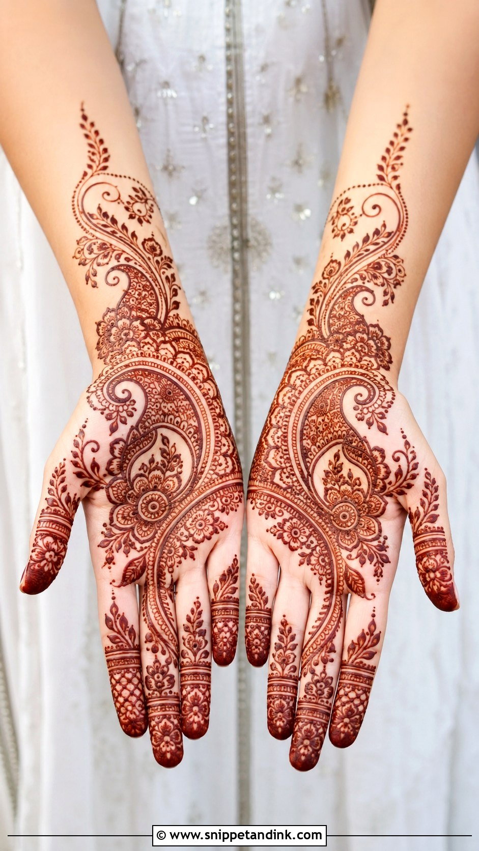 Simple Stylish Paisley Mehndi Design - Snippet and Ink - 35 Simple Stylish Mehndi Designs
