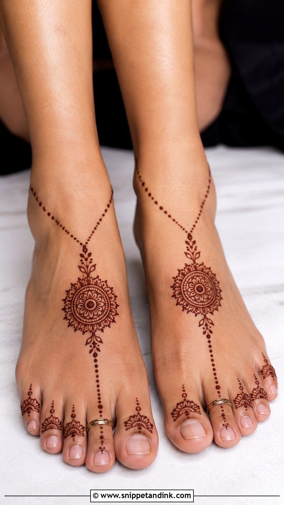 Simple Toe Leg Mehndi Design - Snippet and Ink - 35 Simple Easy Leg Mehndi Designs