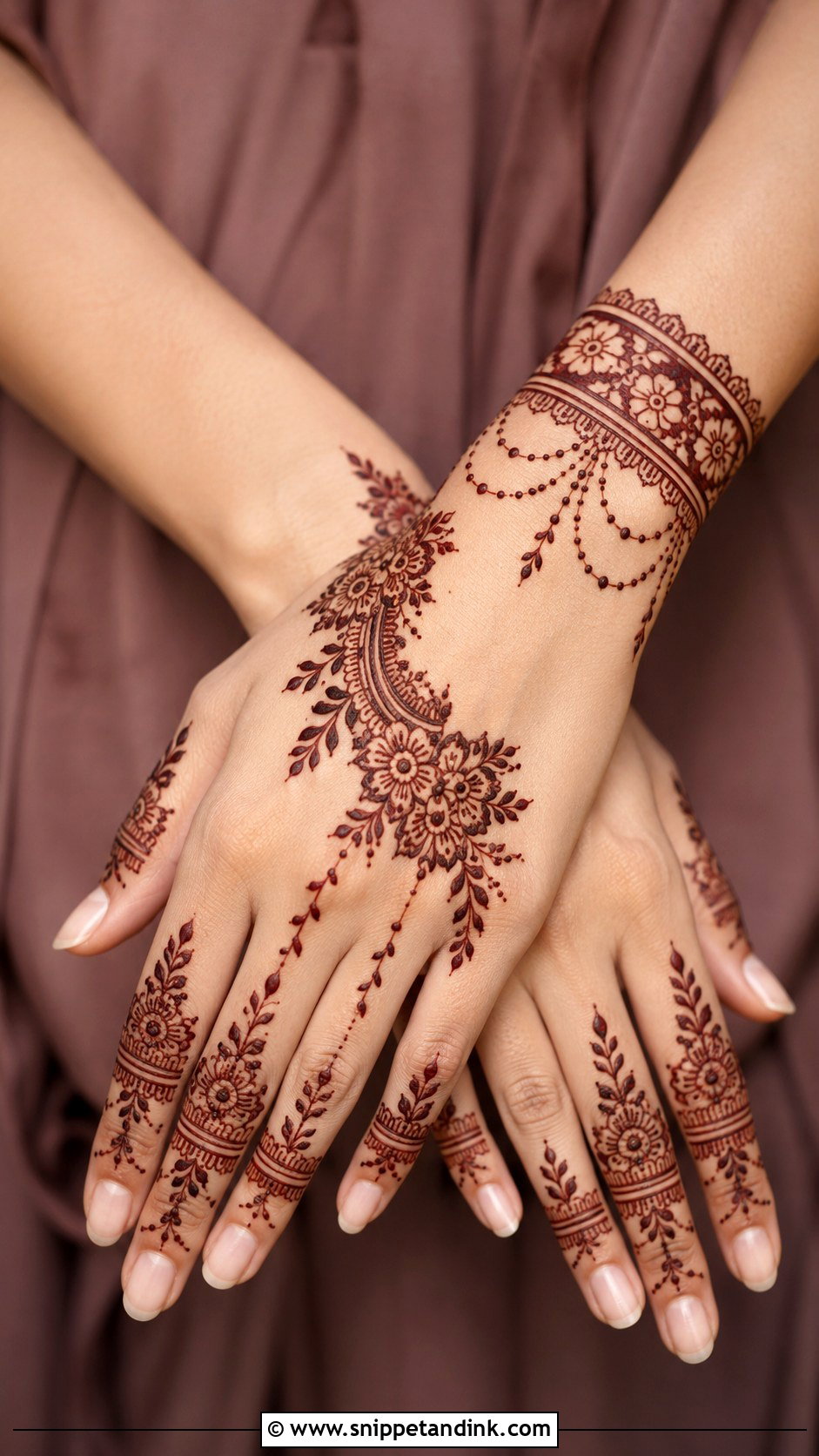 Simple Wrist Mehndi Design - Snippet and Ink - 35 Simple Easy Mehndi Designs