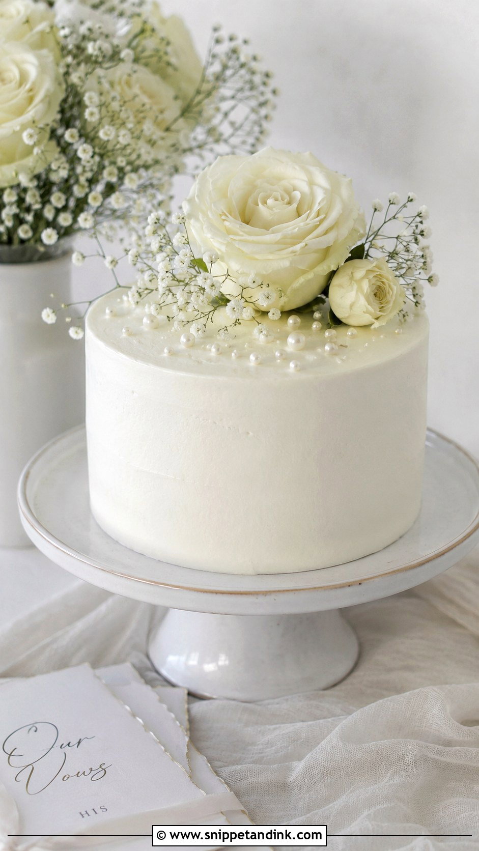 Single Tier Elopement Wedding Cake - Snippet and Ink - 20 Elopement Wedding Cake Ideas