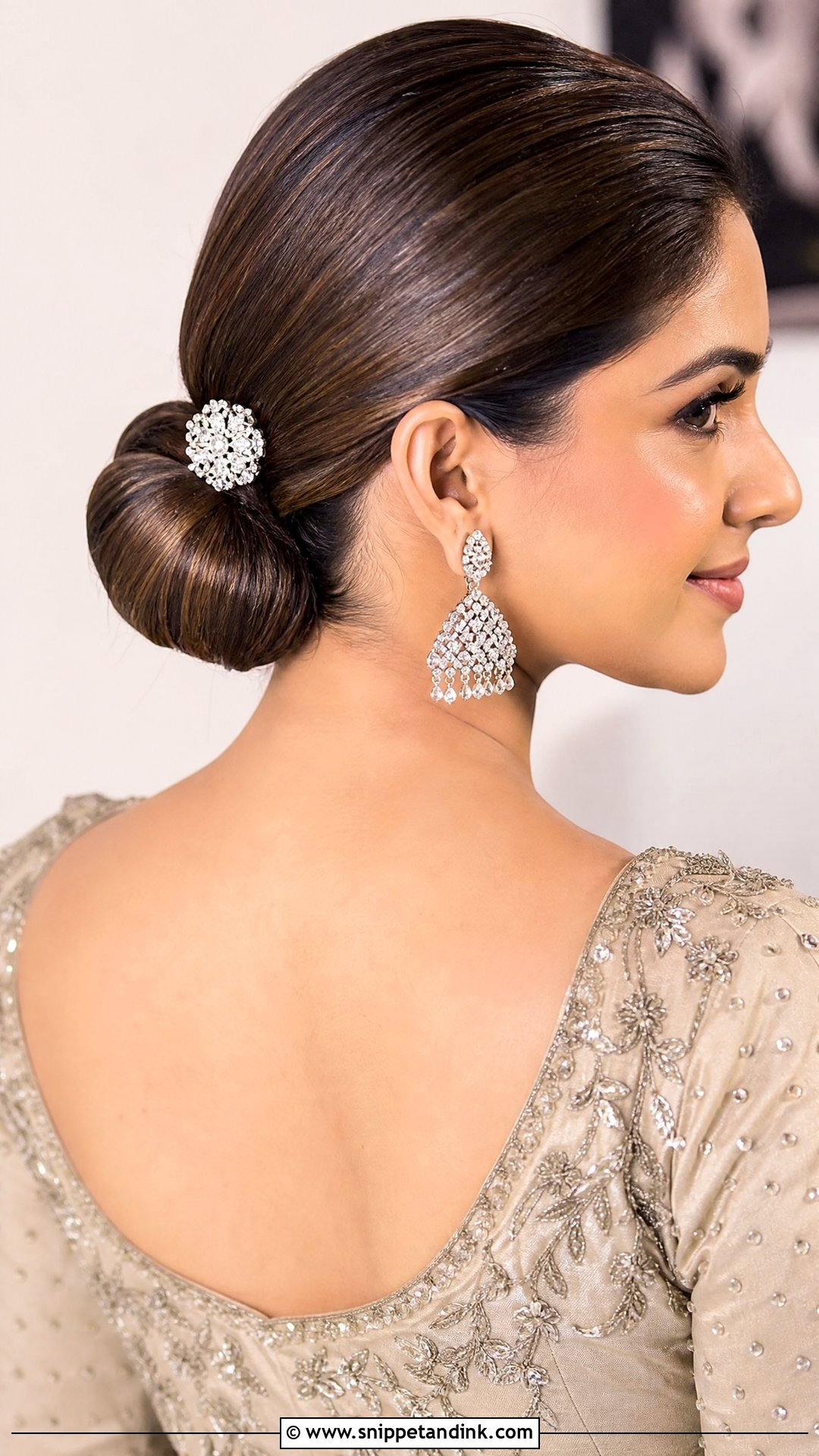 Sleek Sophisticated Low Juda - Snippet and Ink - 20 Jura Hairstyle for Wedding Ideas
