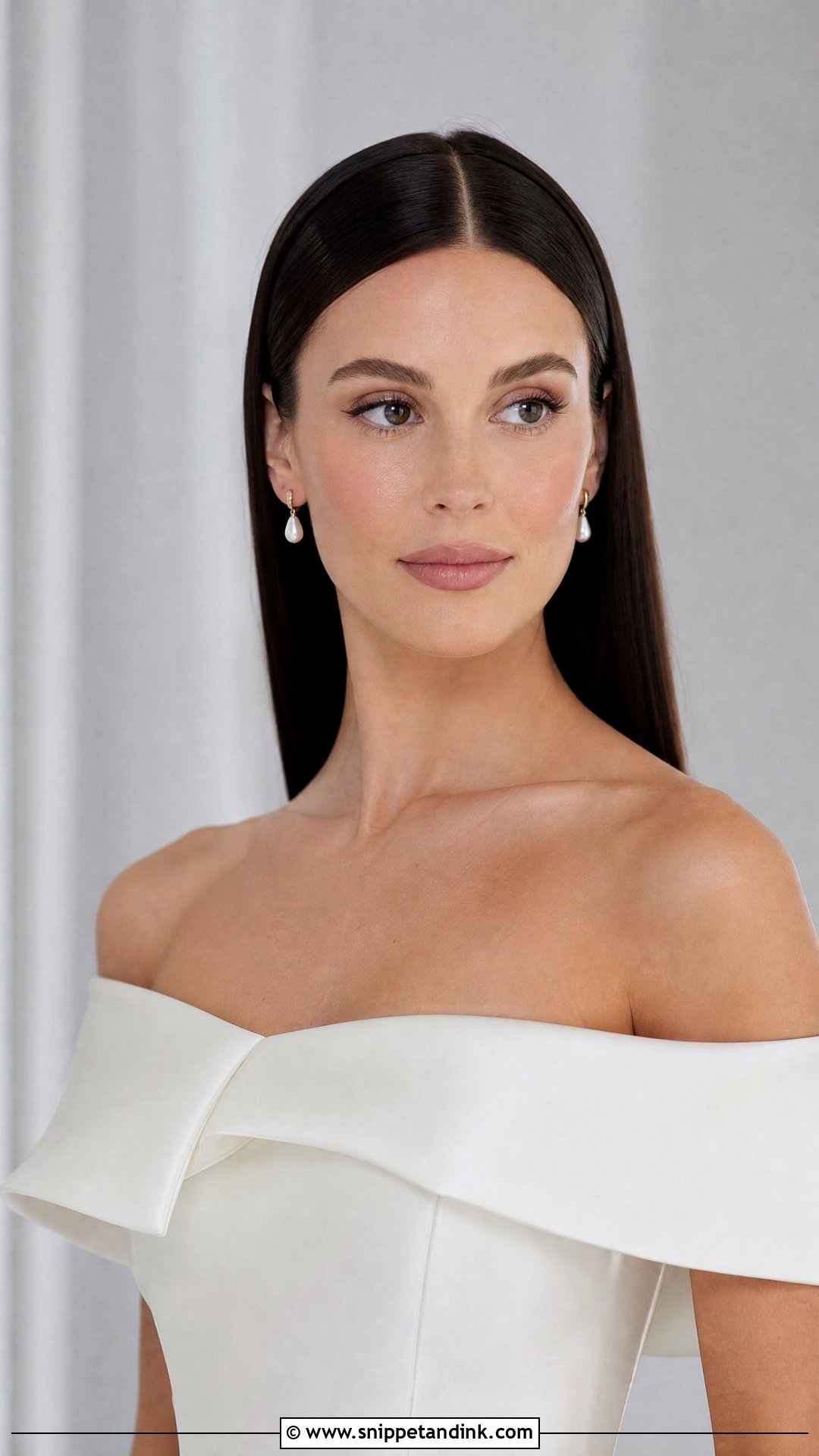 Sleek Straight Wedding Hair - Snippet and Ink - 20 Classic Wedding Hair Ideas