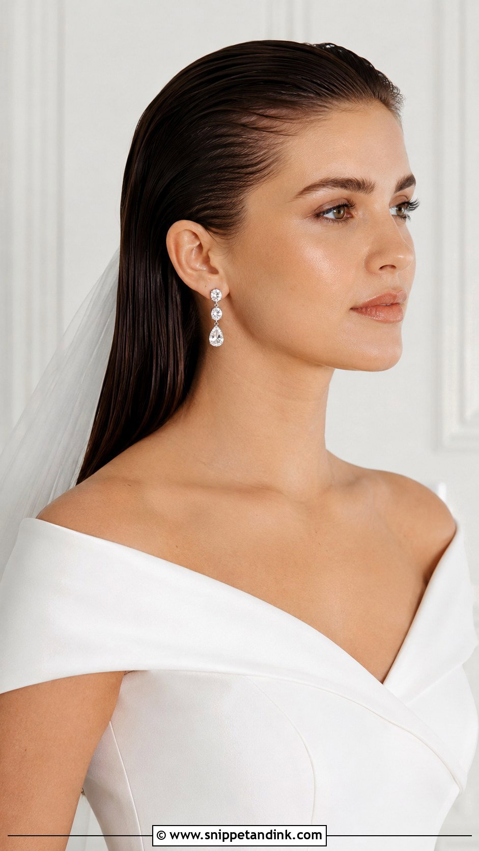 Slicked Back Straight Hair for Brides - Snippet and Ink - 20 Bride Hairstyles Straight Hair