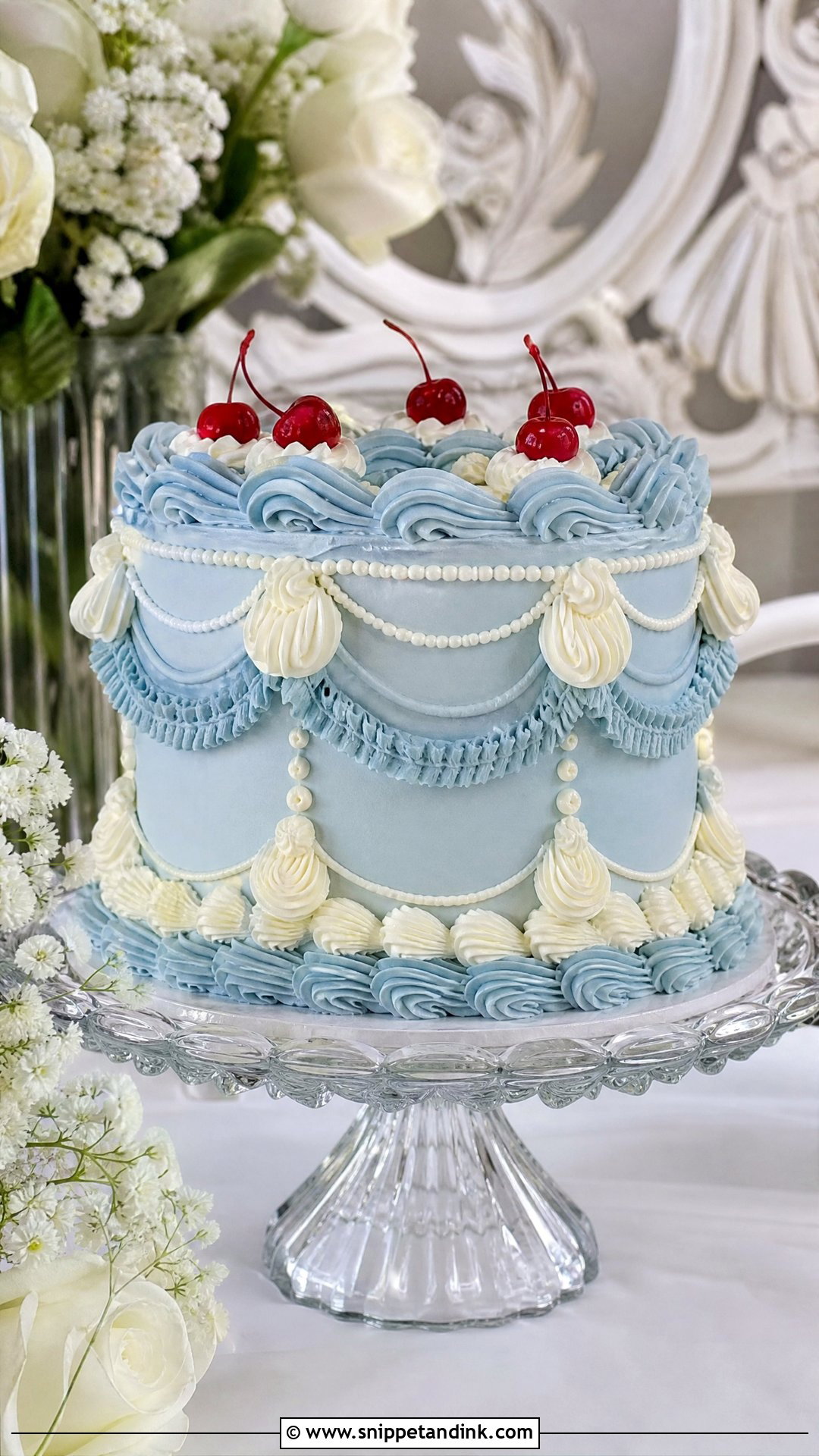 Small Lambeth Wedding Cake - Snippet and Ink - 25 Small Wedding Cake Ideas