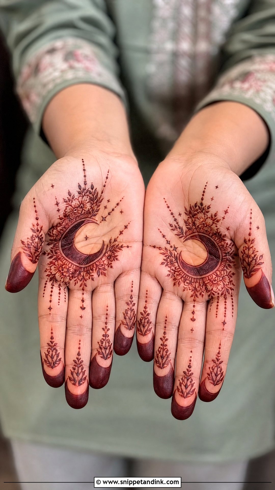 Small Palm Half Moon Mehndi Design - Snippet and Ink - 30 Small Palm Mehndi Designs