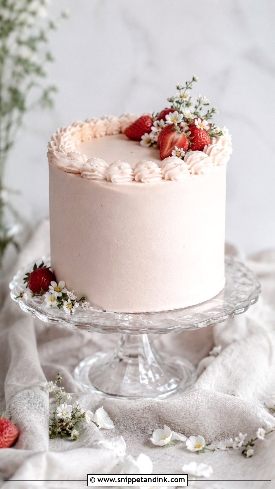 Small Summer Wedding Cake - Snippet and Ink - 20 Simple Summer Wedding Cake Ideas