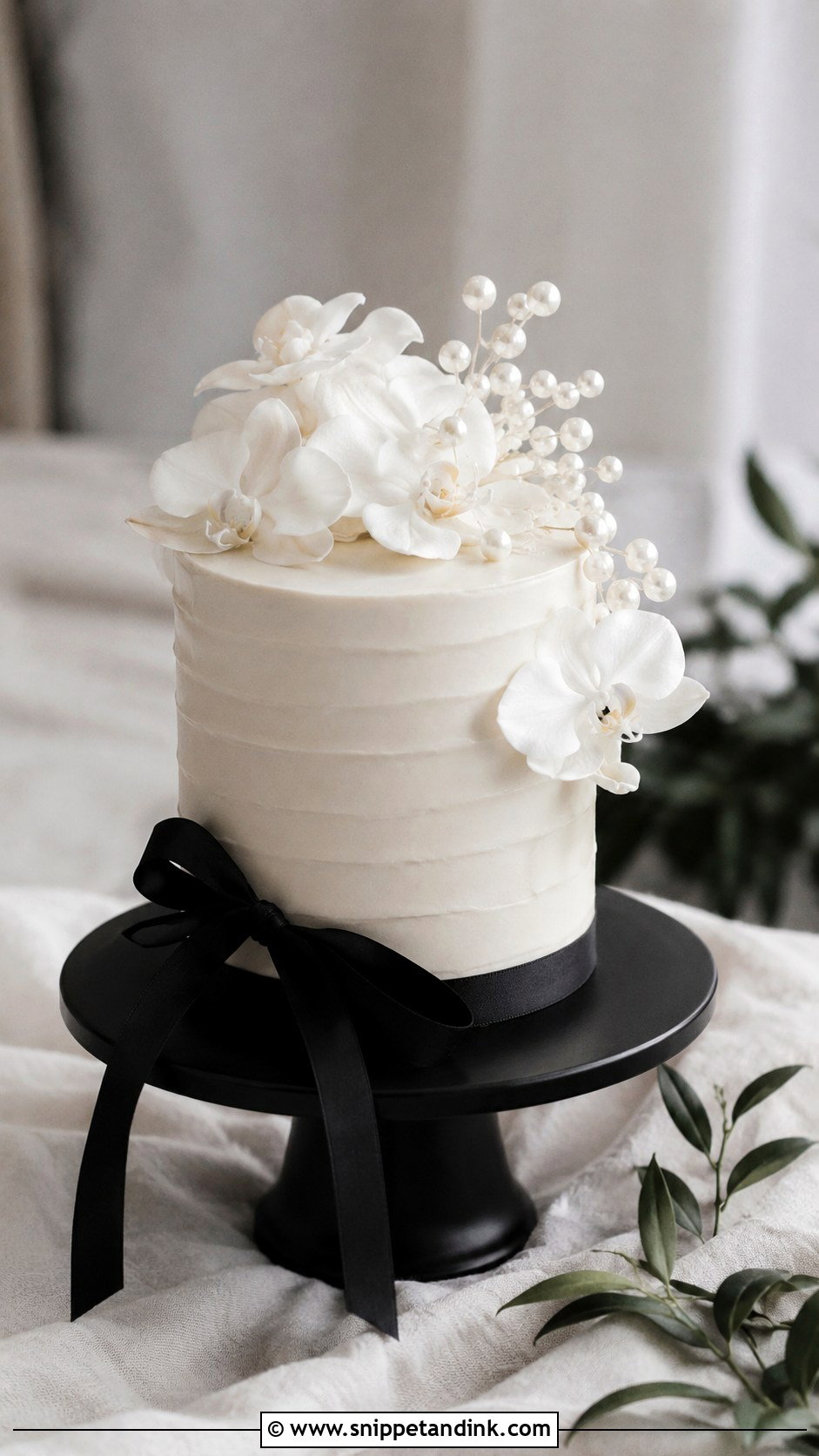 Small Wedding Cake With Black Stand - Snippet and Ink - 30 Small Wedding Cake Display