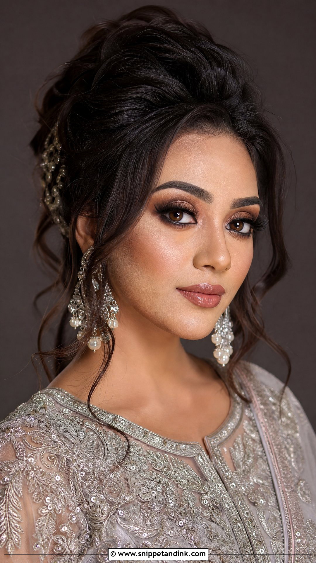 Smokey Walima Makeup - Snippet and Ink - 20 Pakistani Bridal Walima Makeup Look Ideas