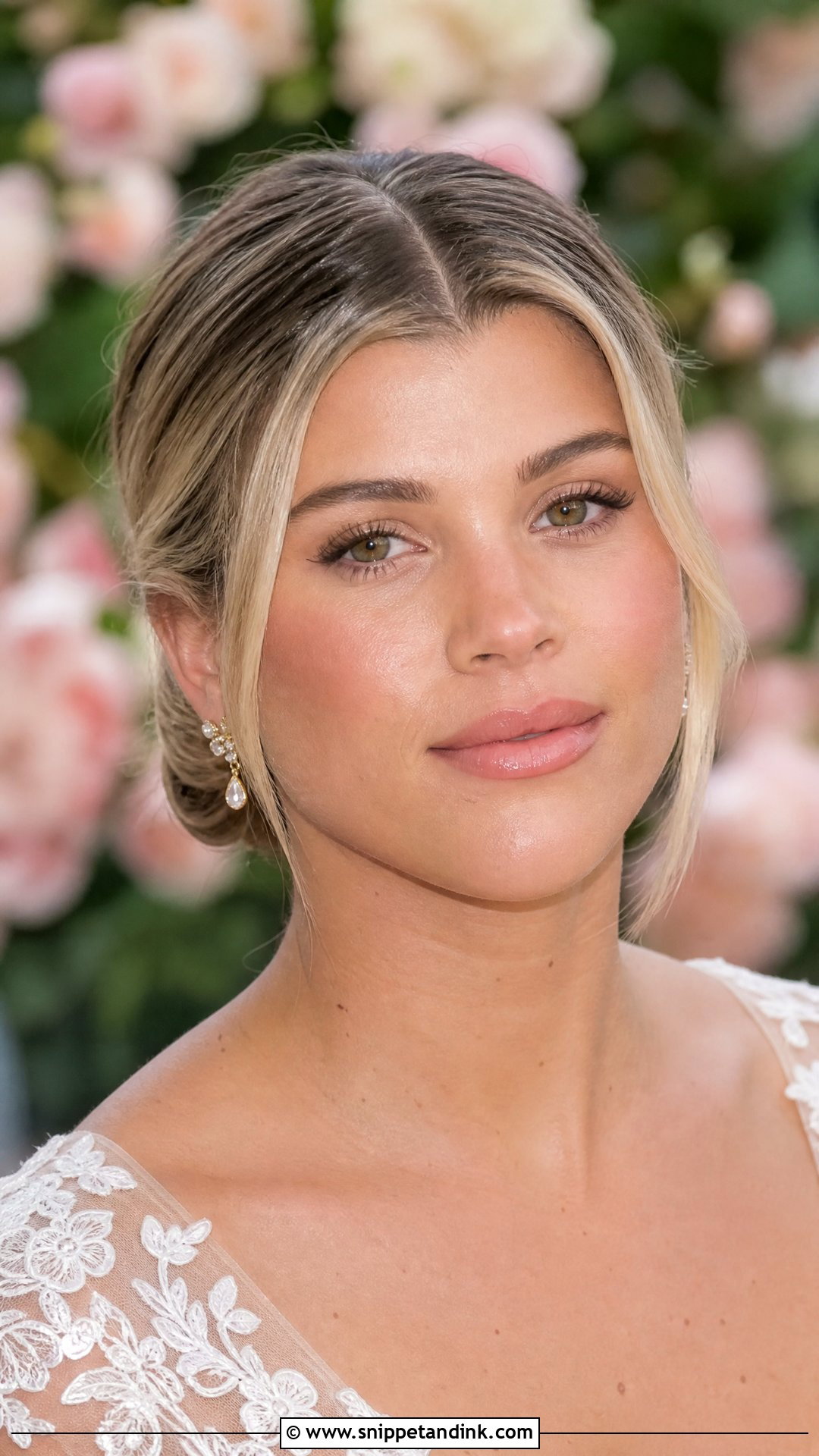 Sofia Richie Wedding Makeup With Rosy Cheeks - Snippet and Ink - 25 Sofia Richie Wedding Makeup Ideas
