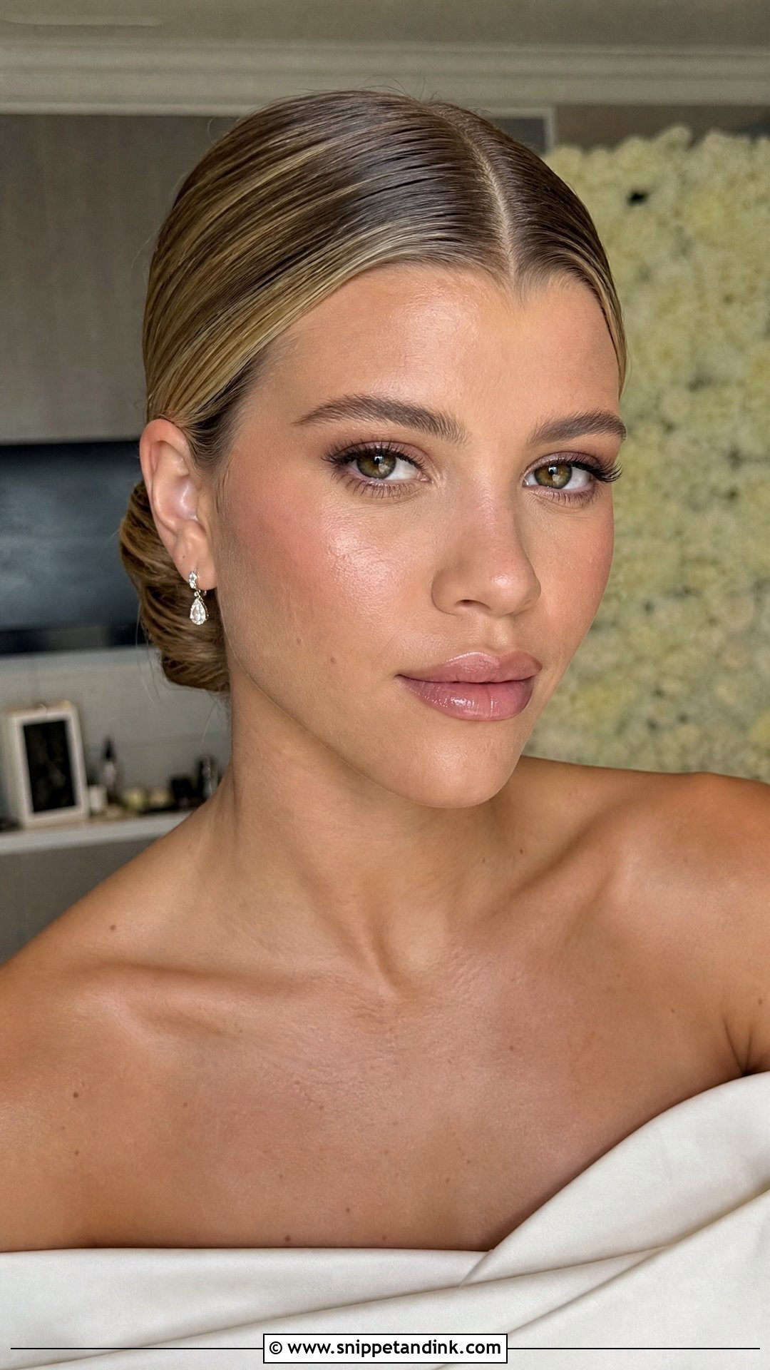 Sofia Richie Wedding Makeup With Soft Glam Eyes - Snippet and Ink - 20 Sophia Richie Wedding Makeup Look Ideas