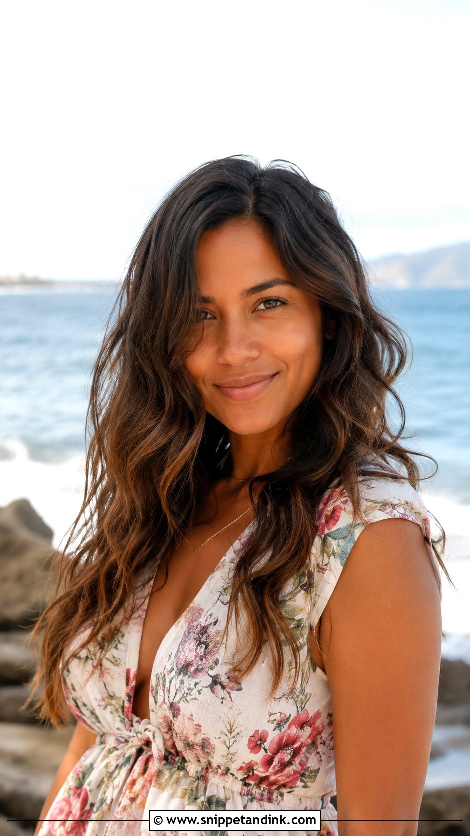 Soft Beach Waves for Wedding Guest - Snippet and Ink - 25 Hair Inspo for Wedding Guest Ideas