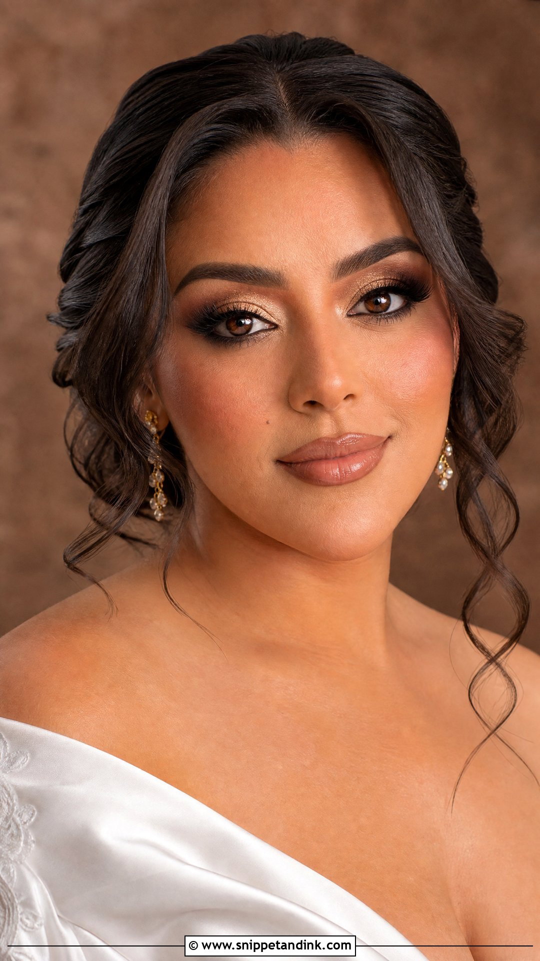 Soft Glam Bridal Makeup With Halo Eye - Snippet and Ink - 30 Soft Glam Bridal Make Up Ideas