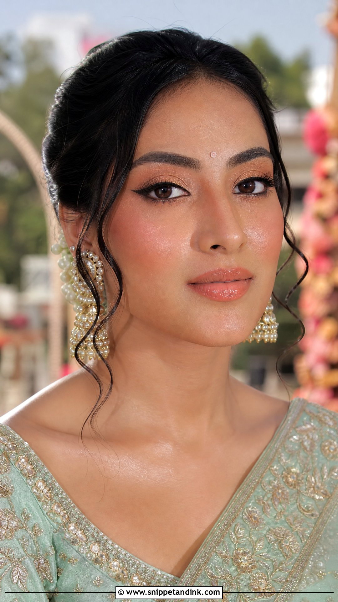 Soft Glam Indian Bridal Makeup With Peach Lips - Snippet and Ink - 20 Soft Glam Indian Bridal Makeup Ideas