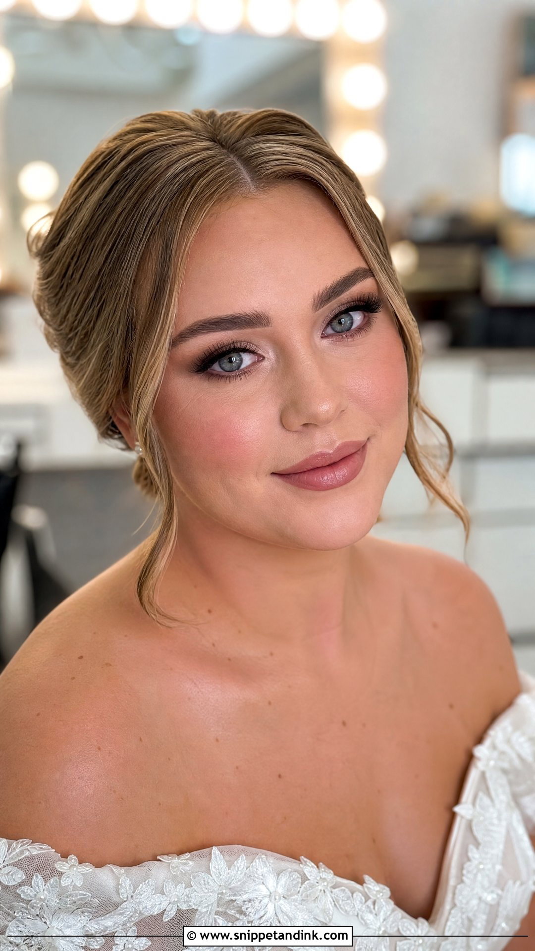 Soft Glam Wedding Makeup - Snippet and Ink - 25 Natural Glam Wedding Make Up Ideas