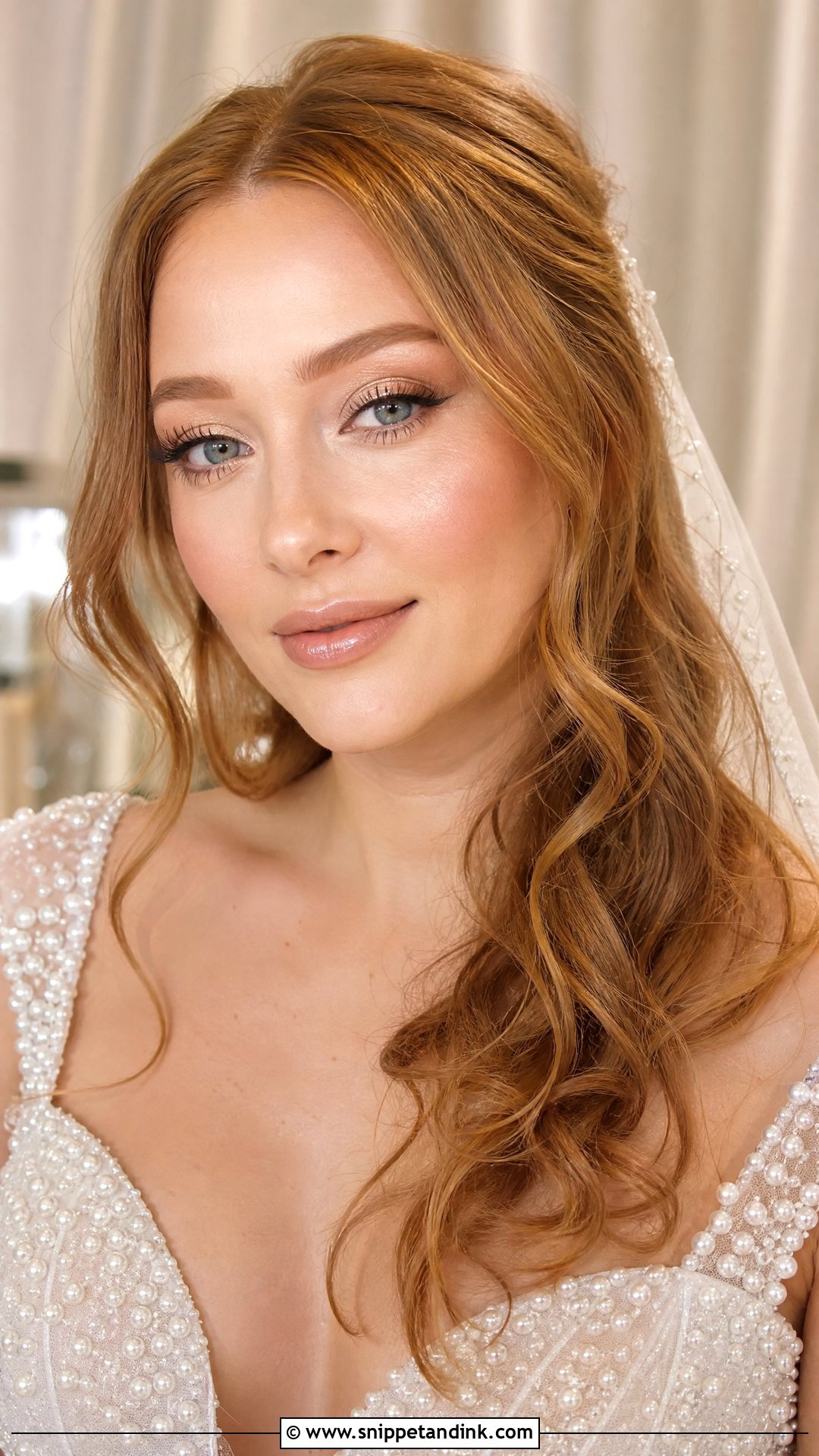 Soft Glam Wedding Makeup With Champagne Eyes - Snippet and Ink - 25 Natural Soft Glam Wedding Makeup Looks
