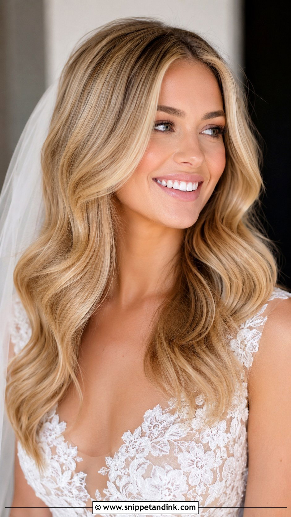 Soft Hollywood Waves Bridal Hair - Snippet and Ink - 15 Hollywood Glamour Bridal Hair Waves
