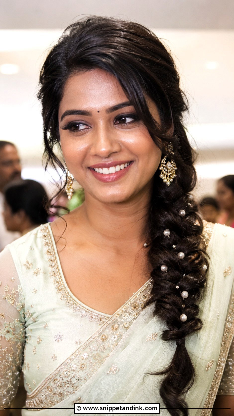 South Indian Wedding Guest Side Braid - Snippet and Ink - 15 South Indian Wedding Guest Hairstyles