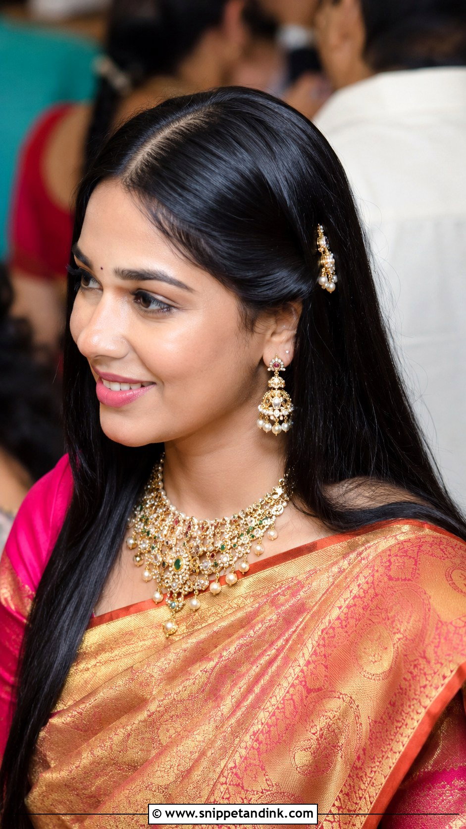 South Indian Wedding Guest Straight Hair - Snippet and Ink - 15 South Indian Wedding Guest Hairstyles