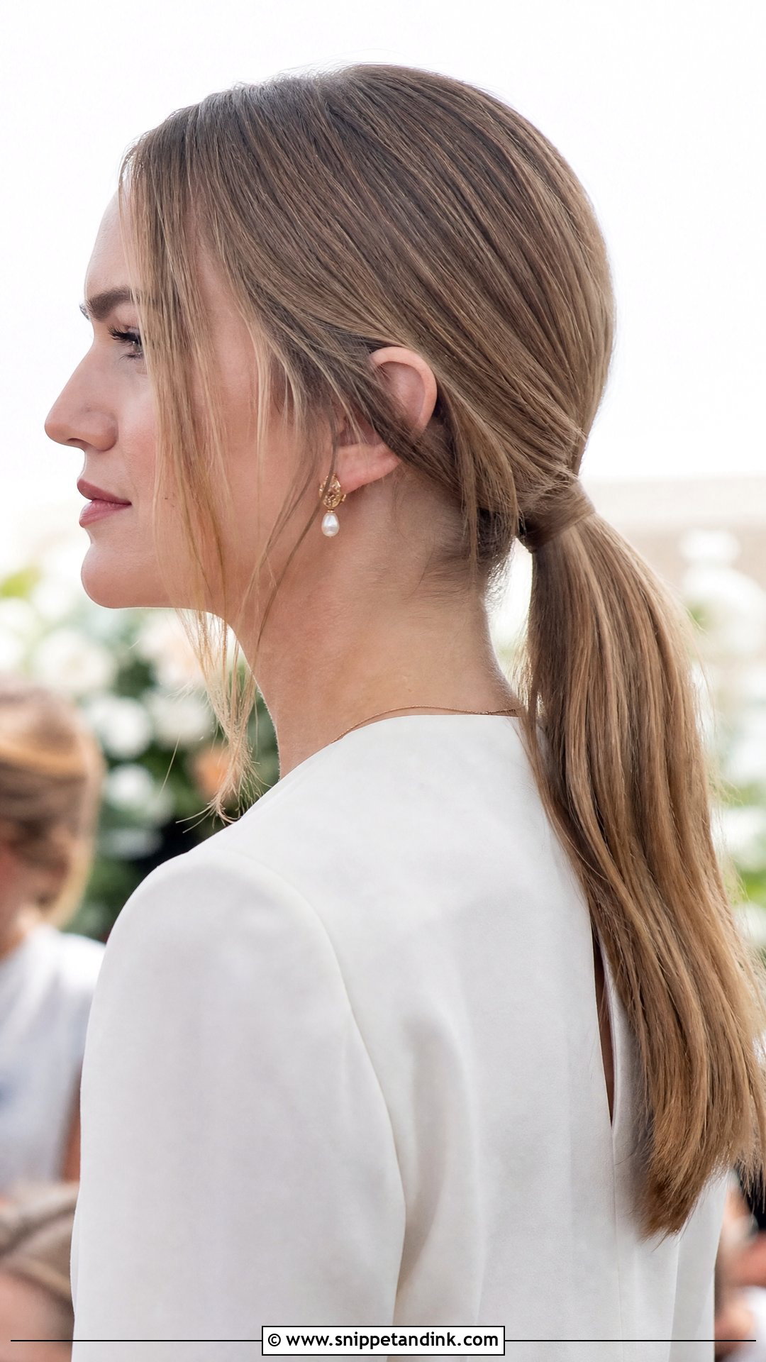 Straight Hair Low Ponytail for Wedding Guest - Snippet and Ink - 20 Straight Hairstyles Wedding Guest