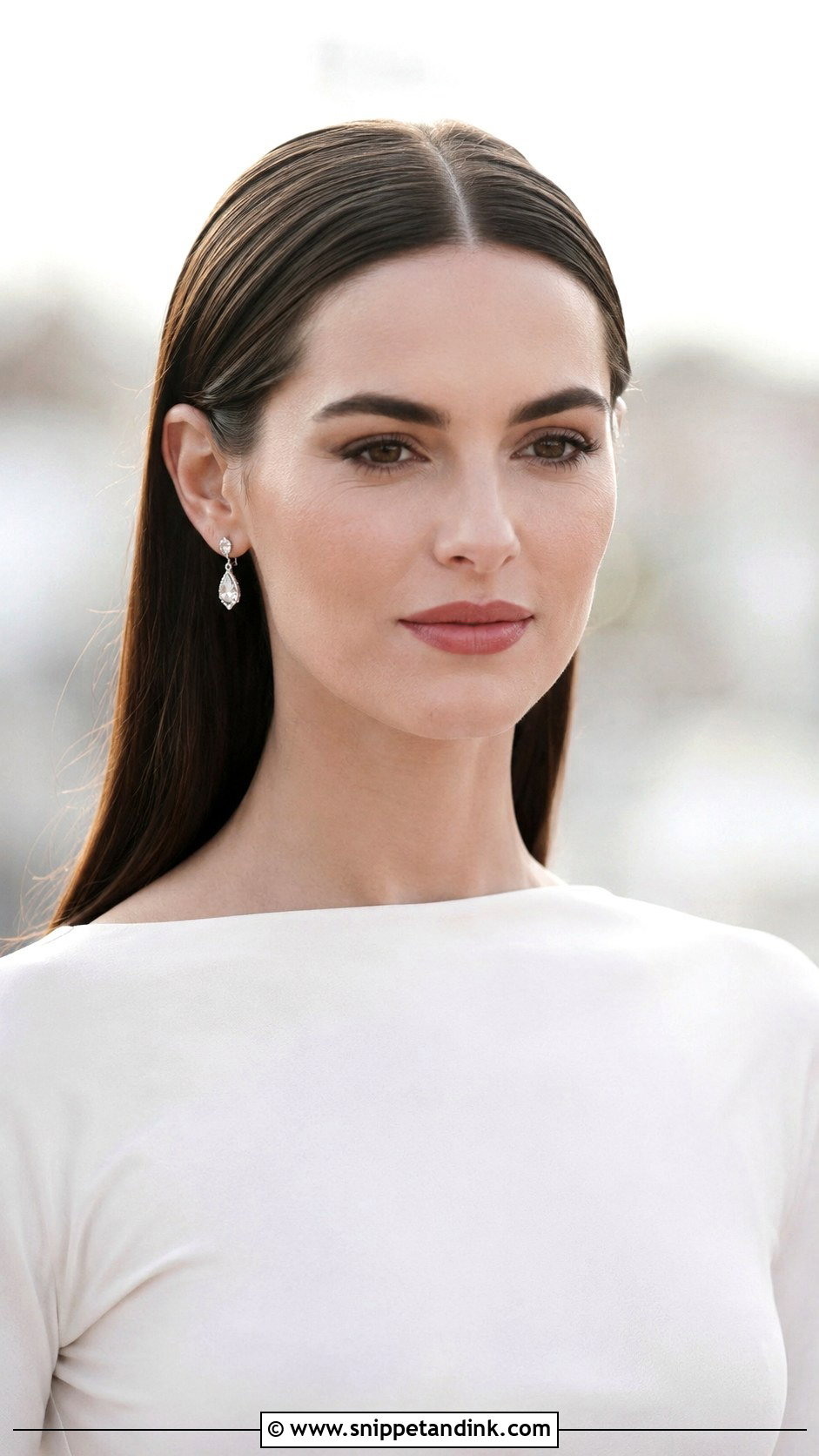 Straight Hair Tucked Behind Ears - Snippet and Ink - 25 Hairstyles for Straight Hair for Wedding