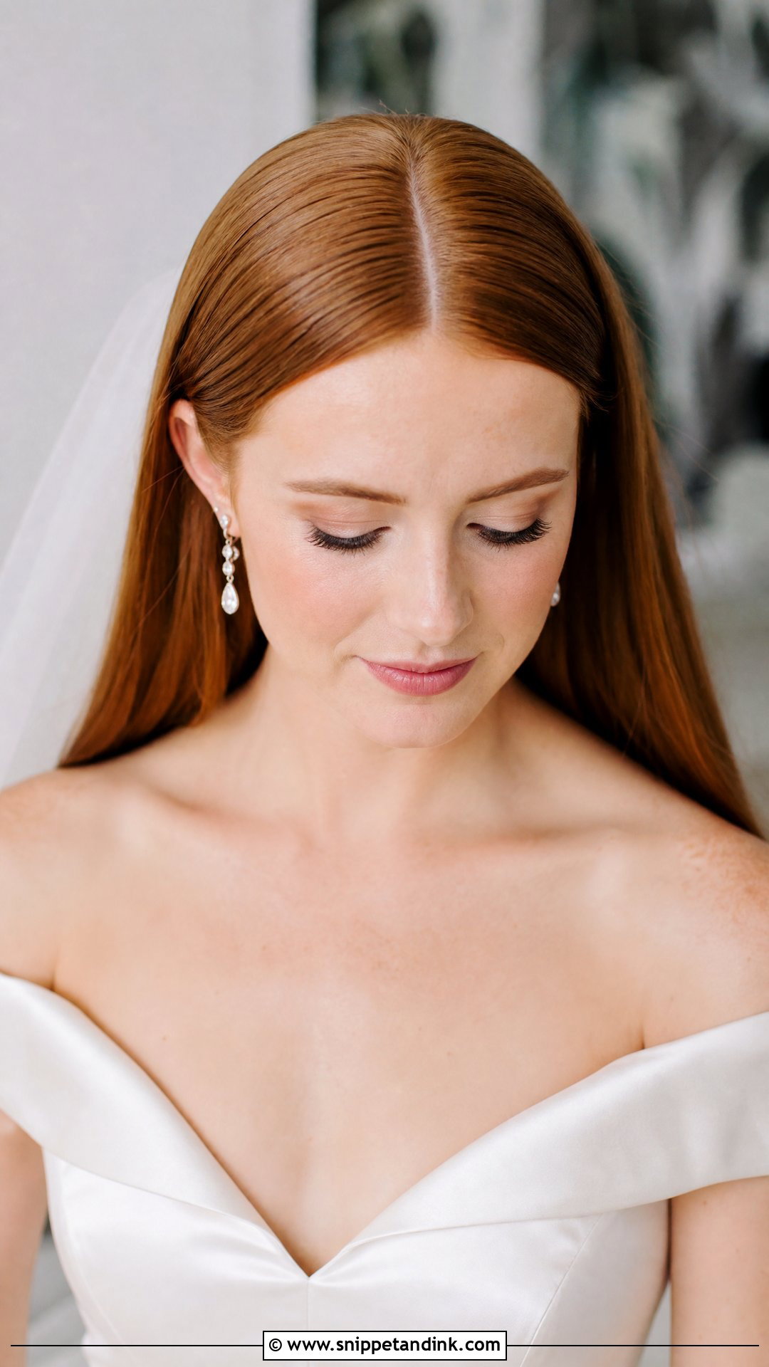 Straight Hair With Center Part - Snippet and Ink - 30 Straight Hair Wedding Styles